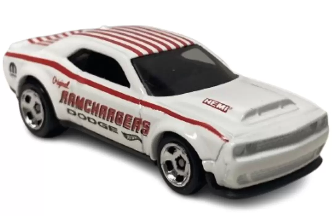 18 Dodge Challenger SRT Demon