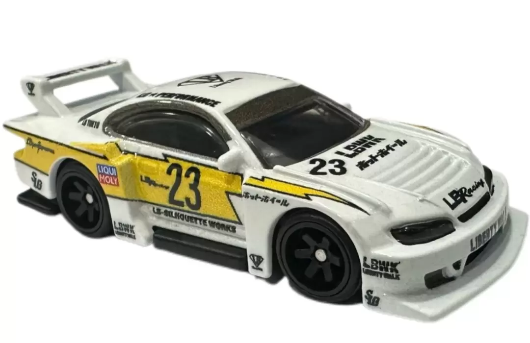 LB Super Silhouette Nissan Silvia (S15)