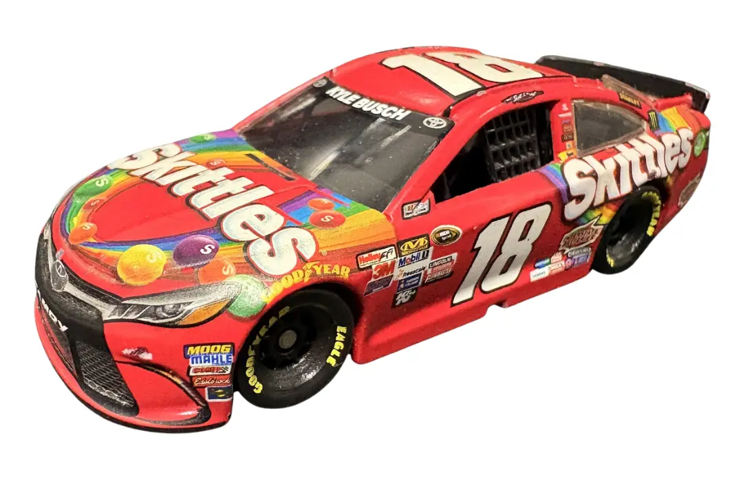 Toyota Camry #18 Kyle Busch (NASCAR 2019- Skittles)