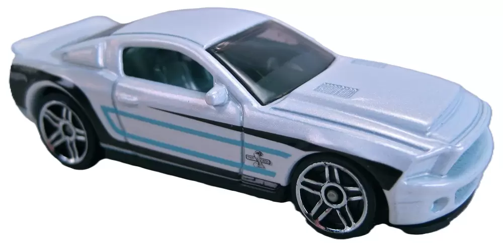 10 Ford Shelby GT500 Supersnake